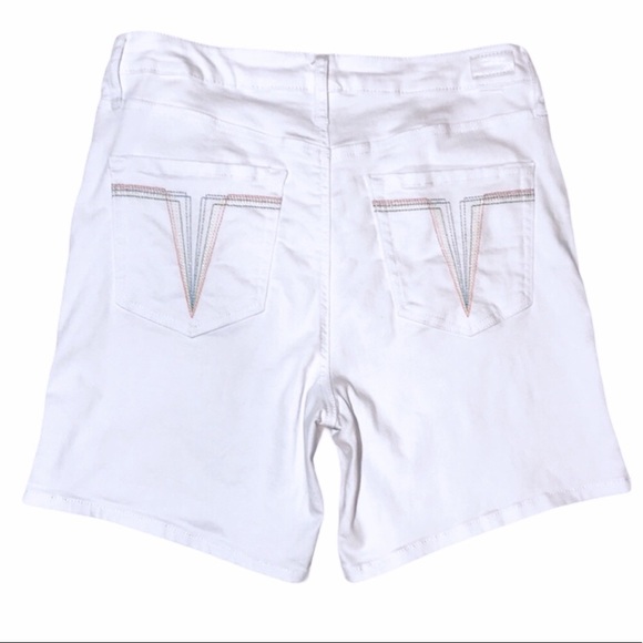 NWT Seven7 The Weekend Shorts Cotton Blend Stretch Shorts Size 6 - Picture 2 of 9